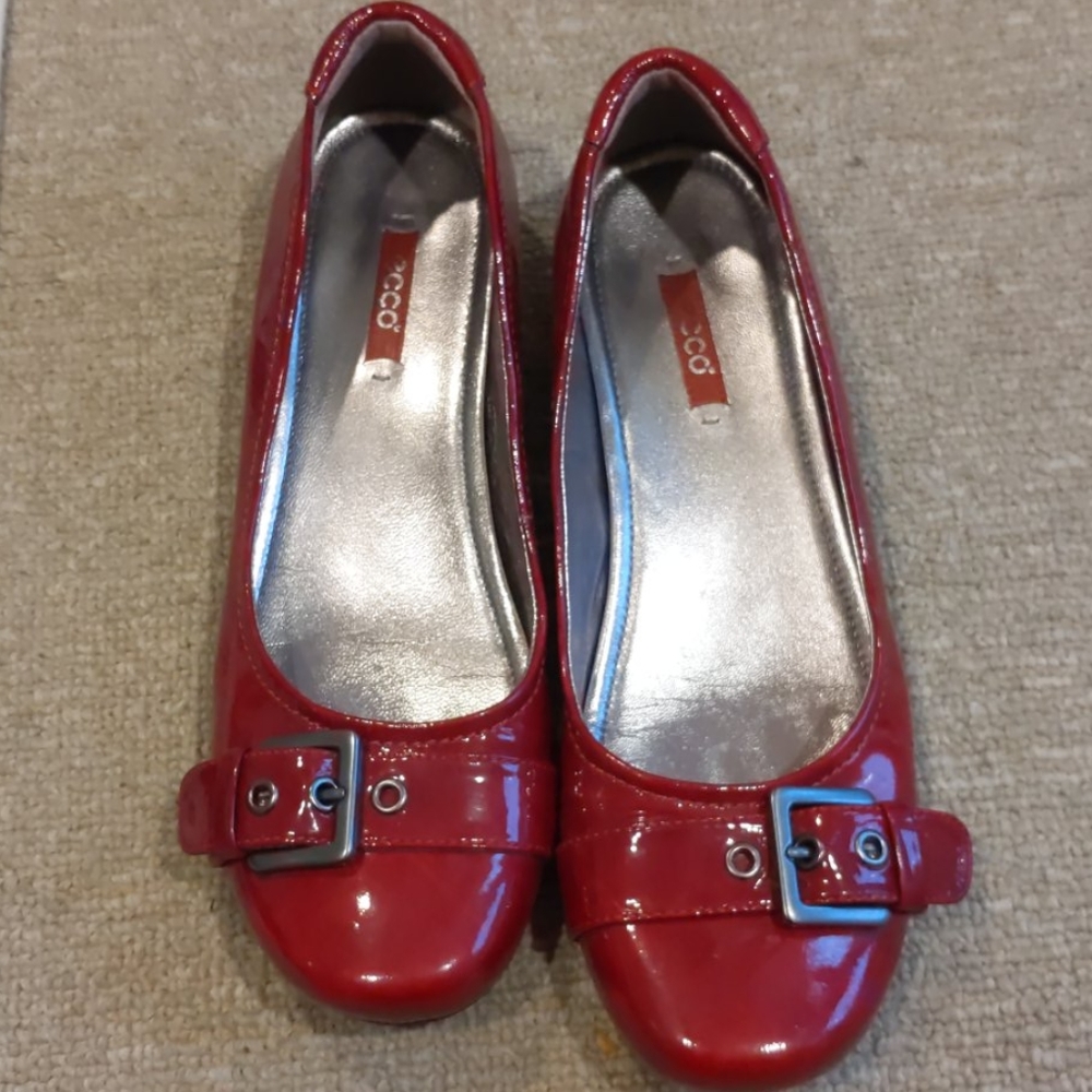 Ecco Ballet Flats